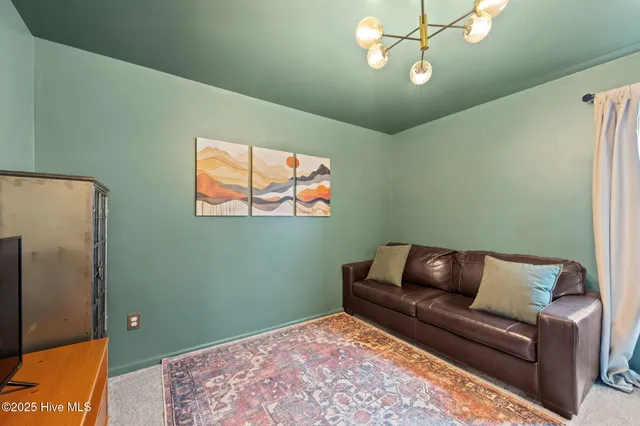 $424,900 | 910 Terraces Lane, Hampstead, NC 28443