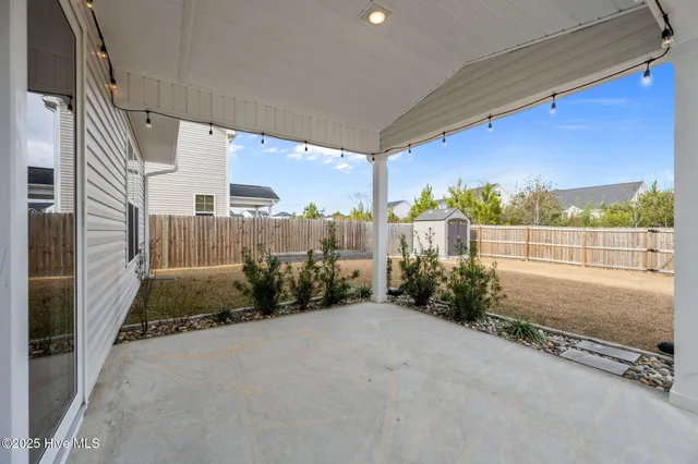 $424,900 | 910 Terraces Lane, Hampstead, NC 28443