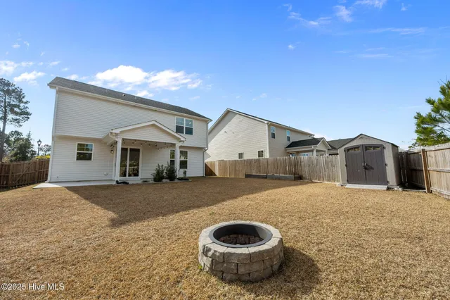 $424,900 | 910 Terraces Lane, Hampstead, NC 28443