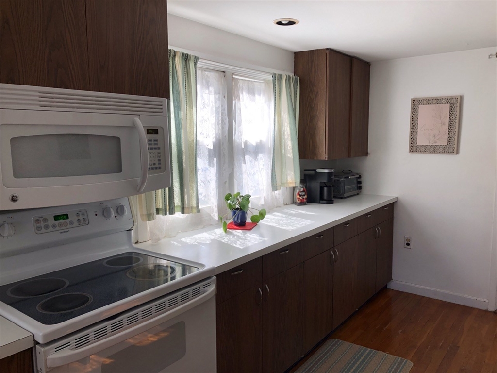 43 Hillcroft Road, Unit 43 Waltham, MA 02452 - Photo 12 of 20