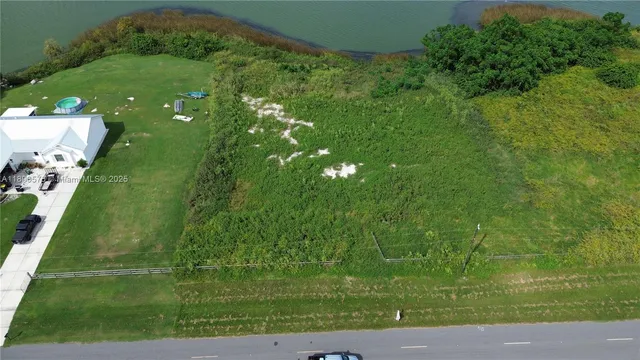 $195,000 | 1940 Old Brewster Road, Fort Meade, FL 33841