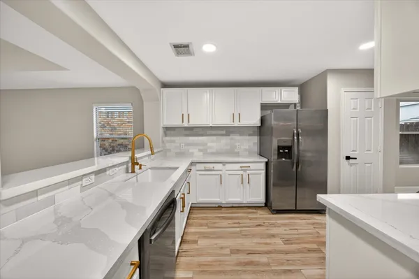 $2,100 | 2915 Morton Cove Lane, Katy, TX 77449