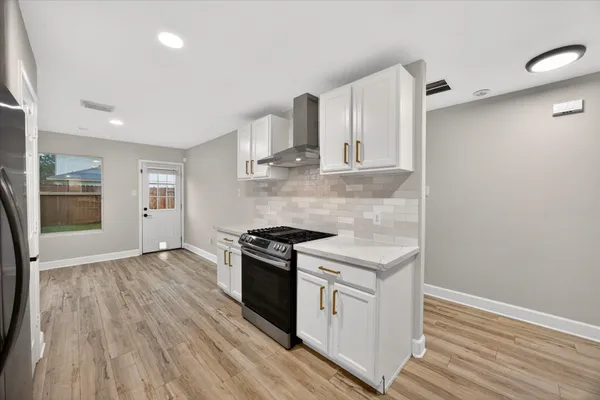 $2,100 | 2915 Morton Cove Lane, Katy, TX 77449