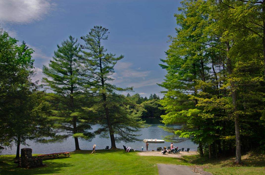 626 Highlake Road Sharon, VT 05065 - Photo 4 of 27