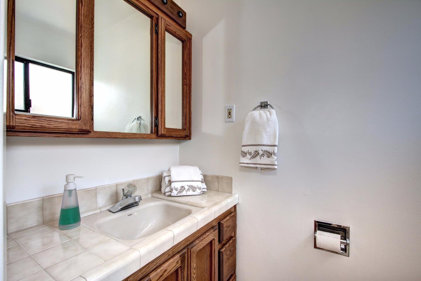 1425 Burrows Road Campbell, CA 95008 - Photo 17 of 20 Gallery Image 17