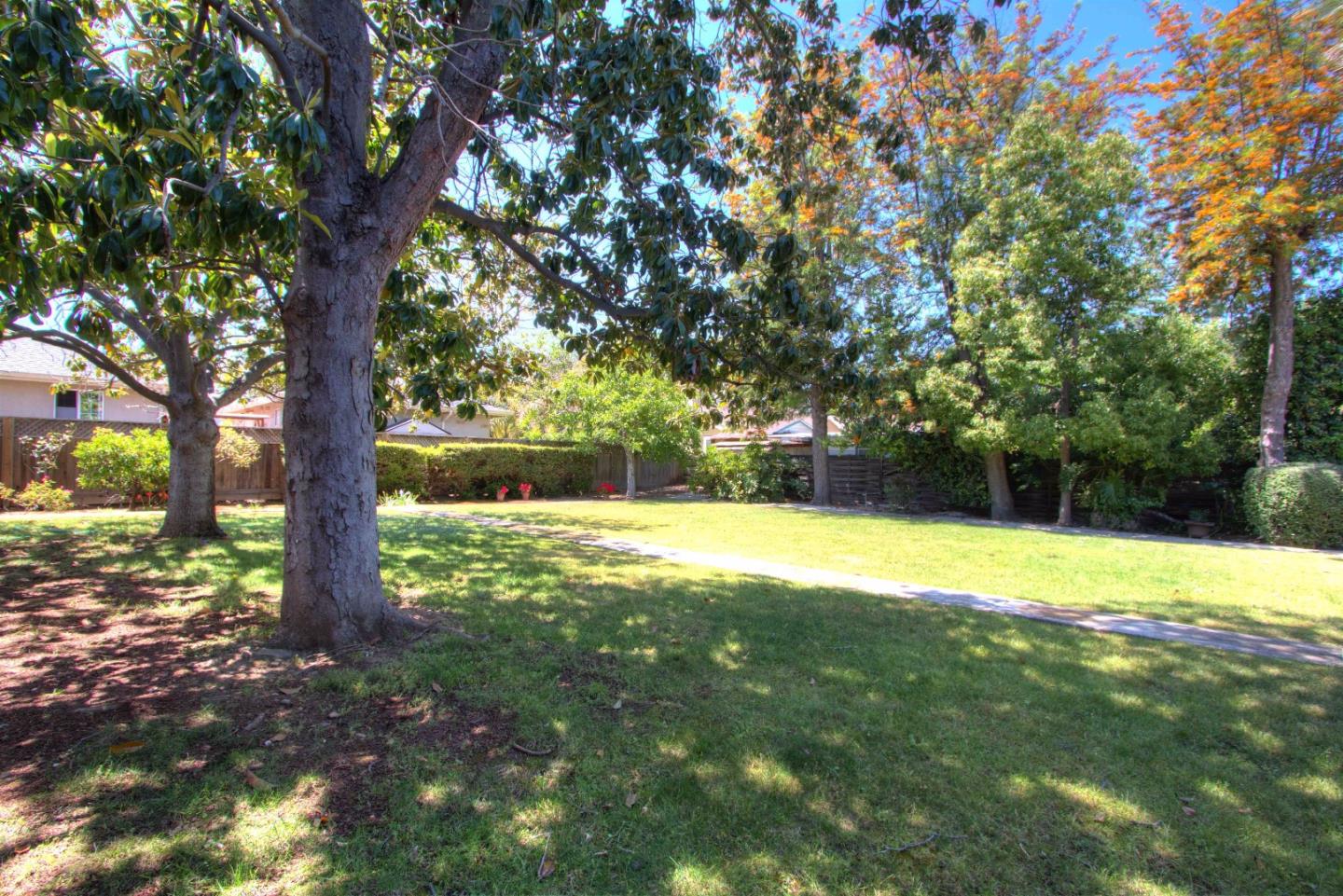 1425 Burrows Road Campbell, CA 95008 - Photo 19 of 20 Gallery Image 19