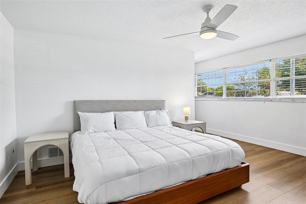 9622 Oakhurst Road Seminole, FL 33776 - Photo 21 of 56 Gallery Image 21