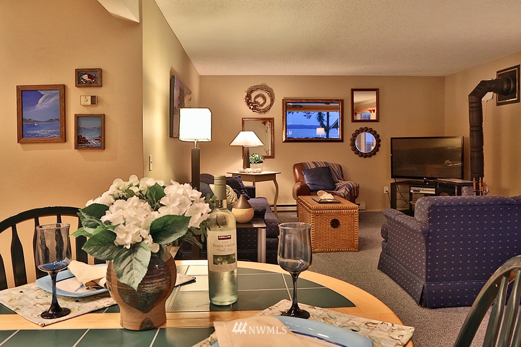 802 Old Beach Road, Unit 101 Freeland, WA 98249 - Photo 8 of 25 Gallery Image 8
