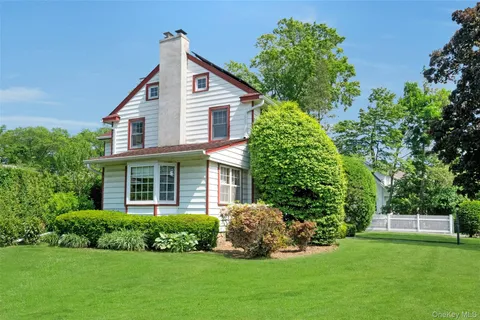 $1,628,000 | 1 Eighth Street, Pelham, NY 10803