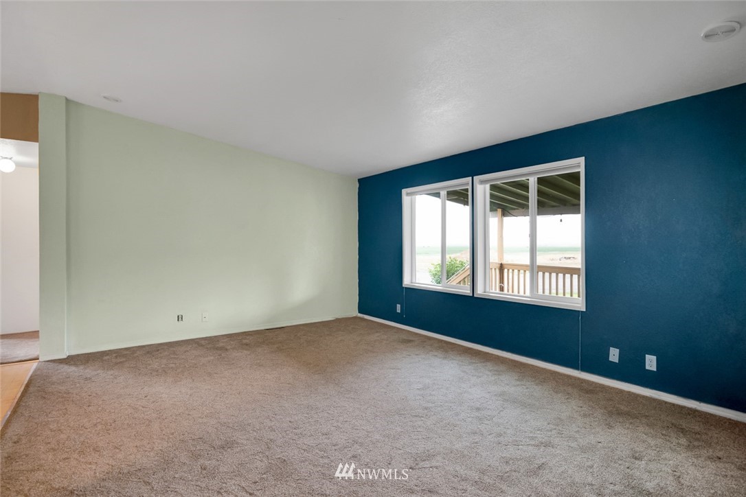 1261 Rd L Northeast, Unit 4 Moses Lake, WA 98837 - Photo 7 of 40 Gallery Image 7