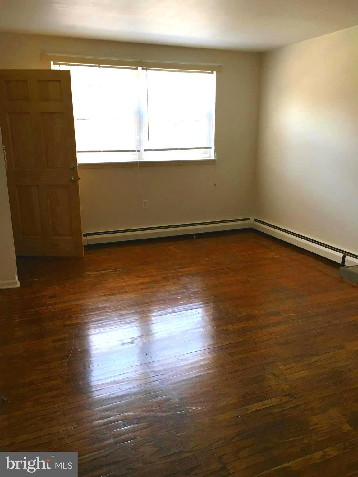 366 Ripka Street Philadelphia, PA 19128 - Photo 9 of 12