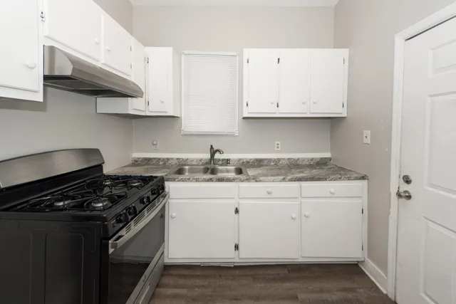 $2,100 | 555 Rutledge Avenue, Unit A, Charleston, SC 29403