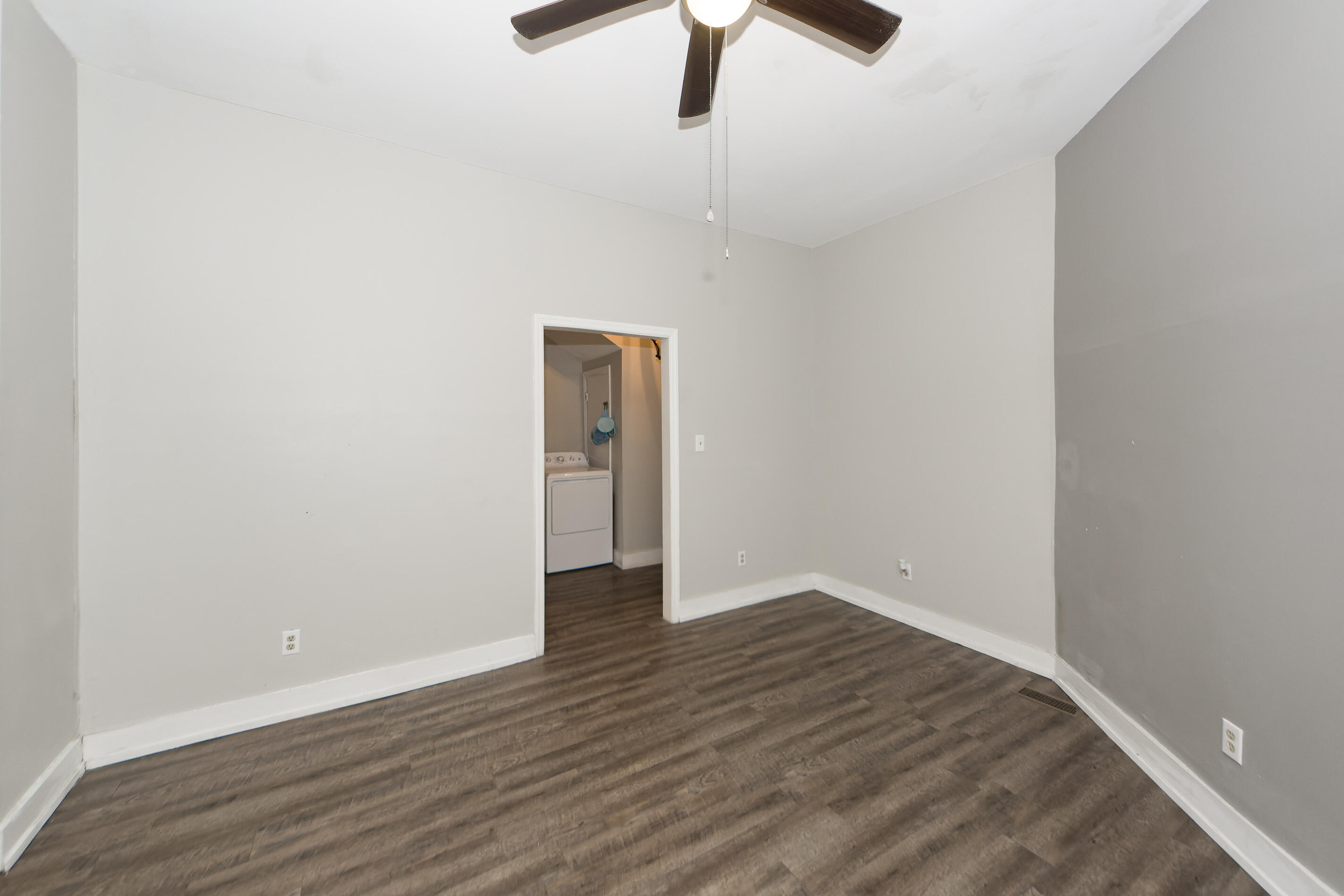 555 Rutledge Avenue, Unit A Charleston, SC 29403 - Photo 9 of 18 555 Rutledge A 11