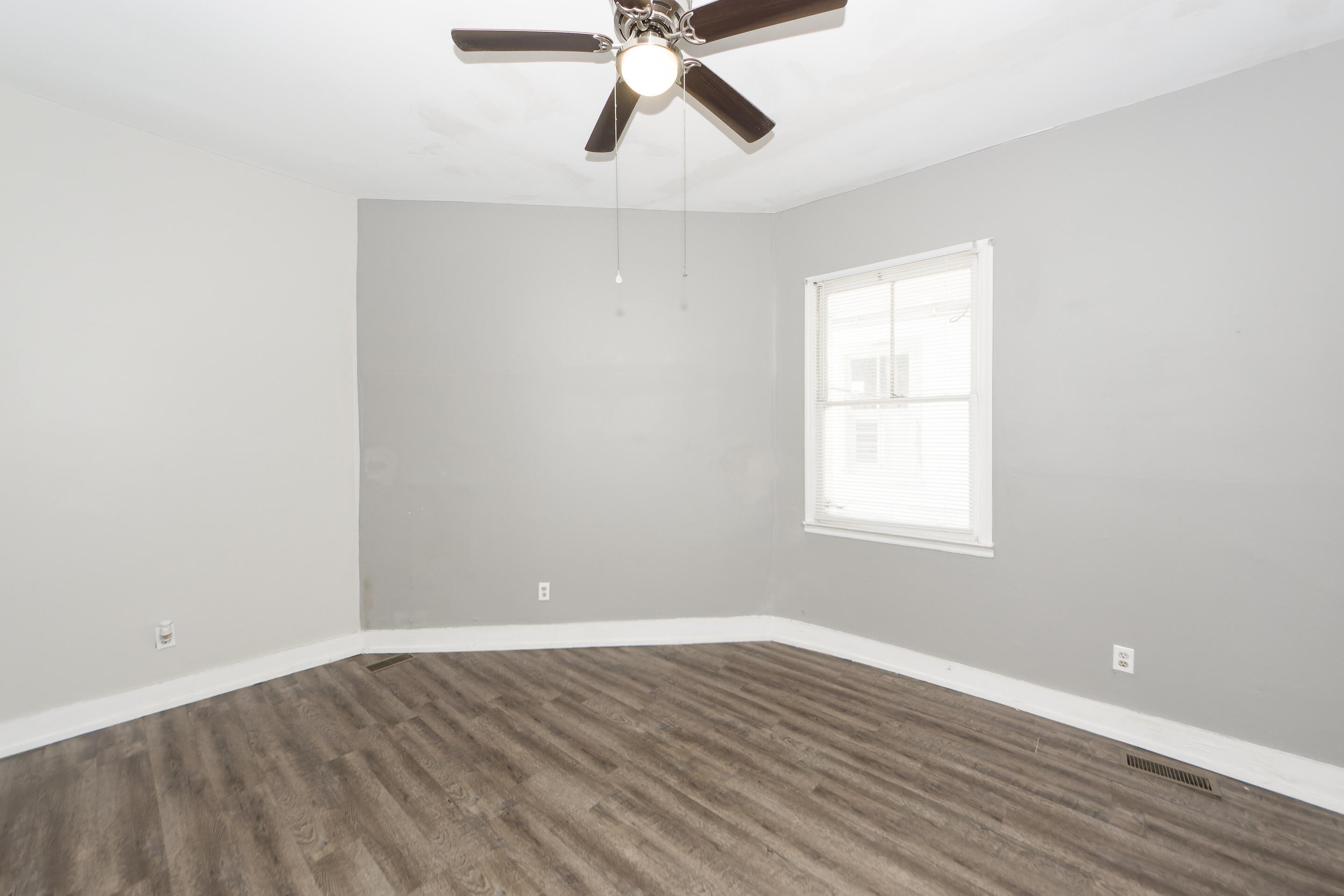 555 Rutledge Avenue, Unit A Charleston, SC 29403 - Photo 10 of 18 555 Rutledge A 10