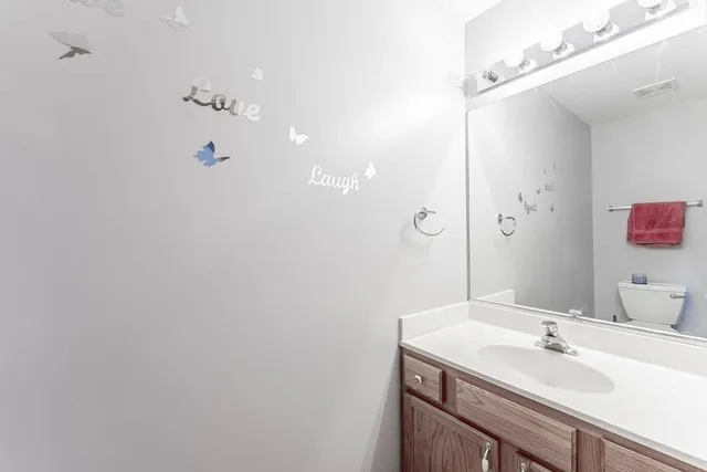 $359,900 | 5302 Meadowbrook Street, Plainfield, IL 60586