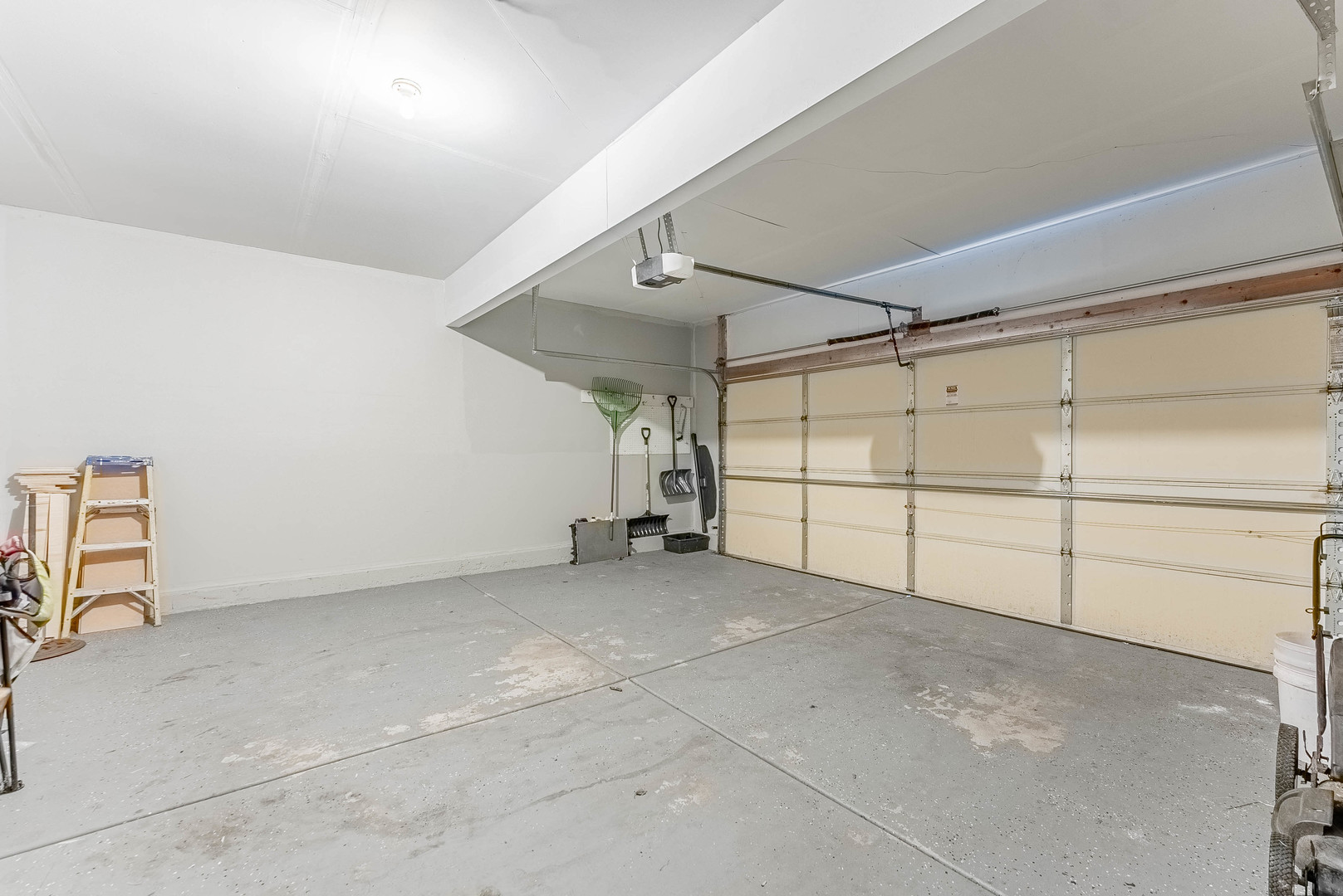 5302 Meadowbrook Street Plainfield, IL 60586 - Photo 34 of 46 a view of garage