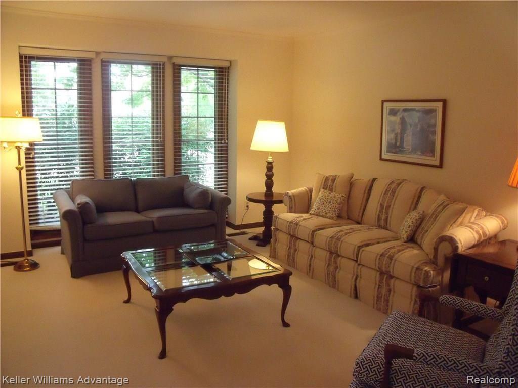 36941 Fox Run Farmington Hills, MI 48331 - Photo 9 of 49