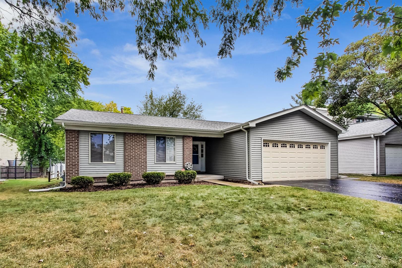 24W614 Springdale Drive, Naperville, IL 60540 Compass