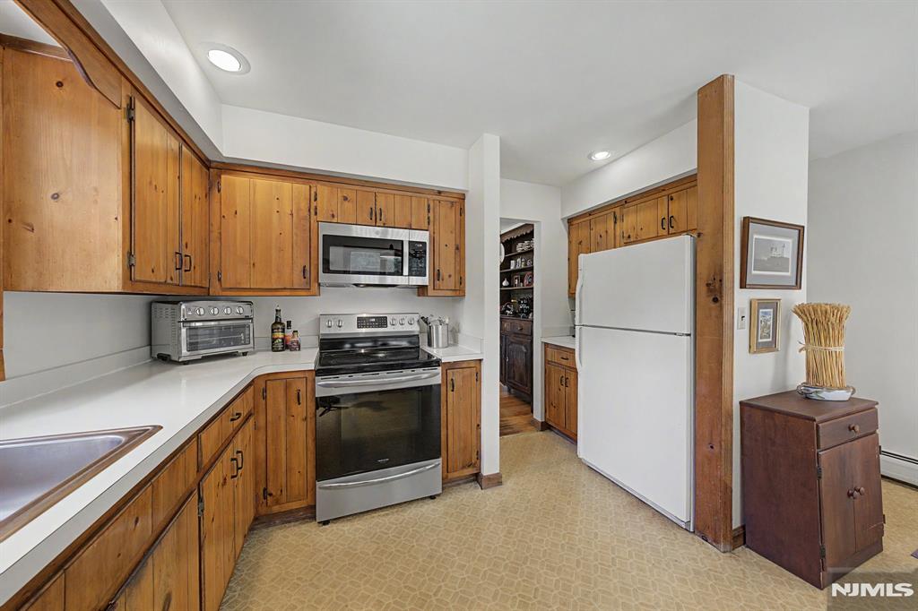 829 Ramapo Valley Road Oakland, NJ 07436 - Photo 22 of 50