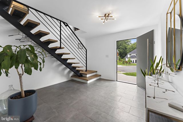 $1,850,000 | 1705 Woodman Drive, McLean, VA 22101