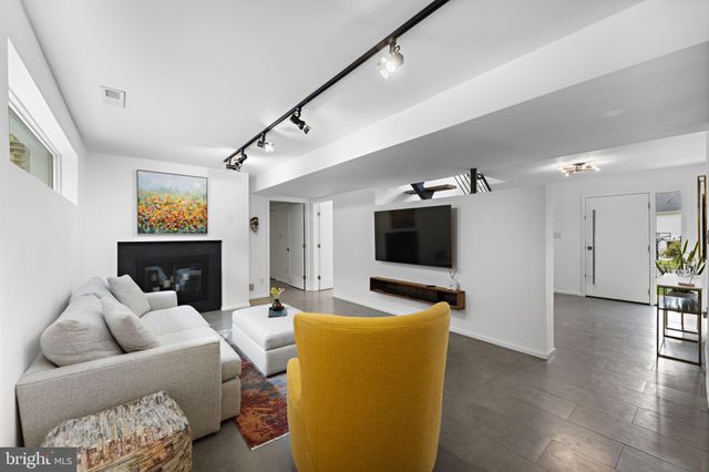 $1,850,000 | 1705 Woodman Drive, McLean, VA 22101