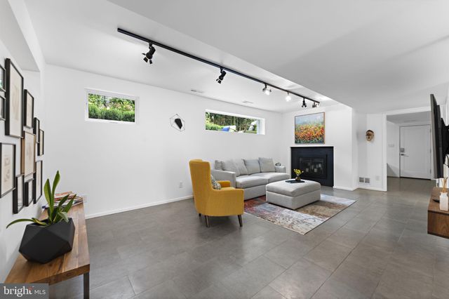 $1,850,000 | 1705 Woodman Drive, McLean, VA 22101