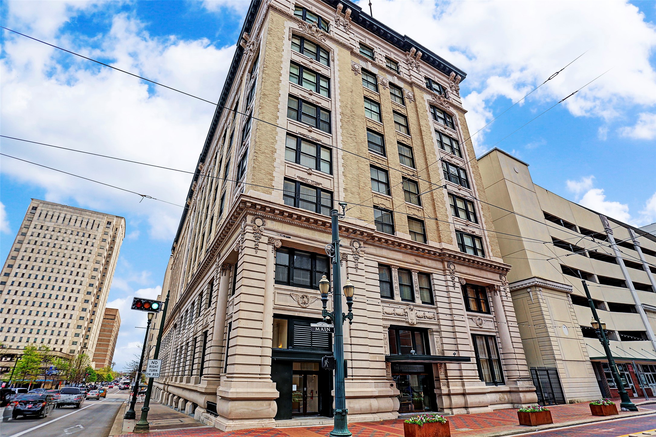 201 Main Street, Unit 6D Houston, TX 77002 - Photo 11 of 24 a front view of a building