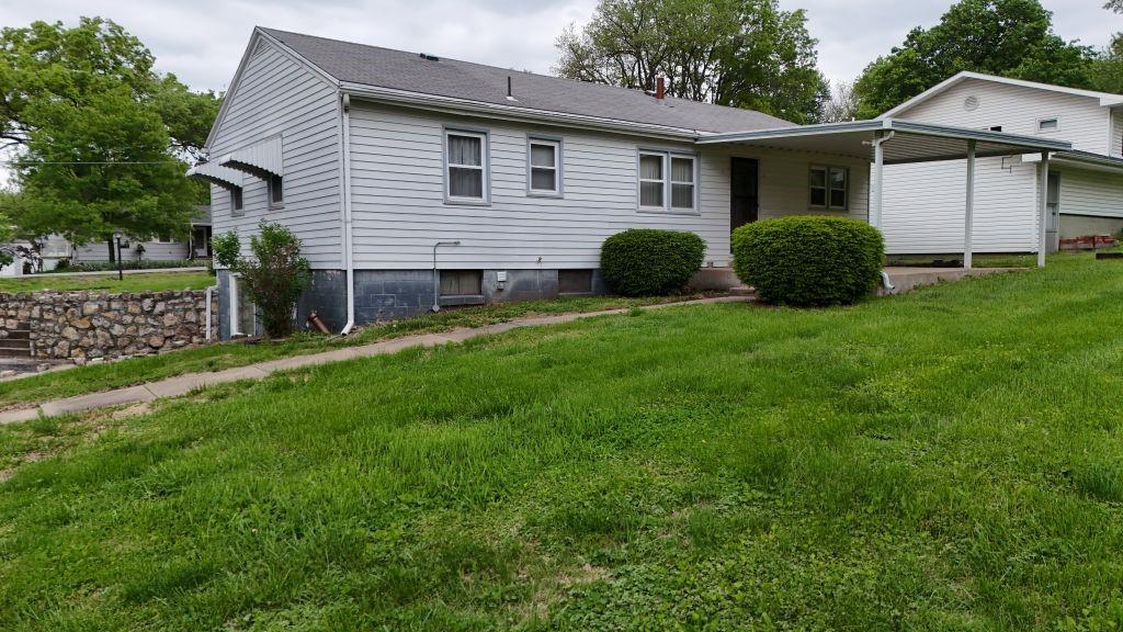 2802 Blackwell Road St. Joseph, MO 64506 - Photo 9 of 34