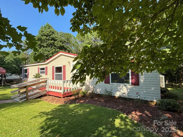 $227,500 | 44112 Harper Hearne Road, New London, NC 28127