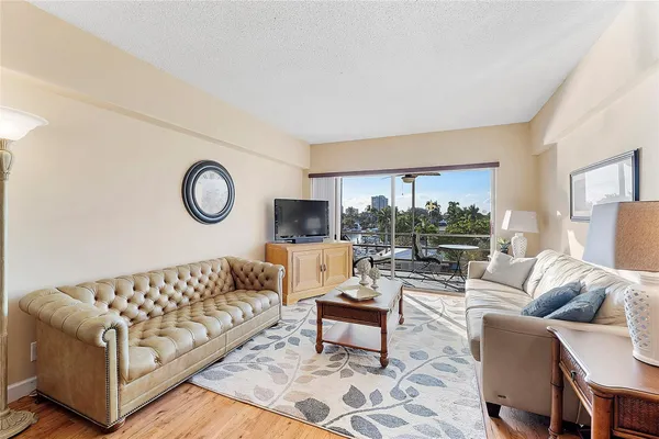 $349,000 | 1481 South Ocean Boulevard, Unit 416A, Lauderdale-by-the-Sea, FL 33062