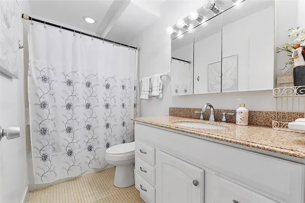 $349,000 | 1481 South Ocean Boulevard, Unit 416A, Lauderdale-by-the-Sea, FL 33062