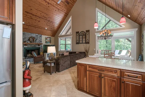 $589,900 | 249 Whispering Pine Trail, Murphy, NC 28906