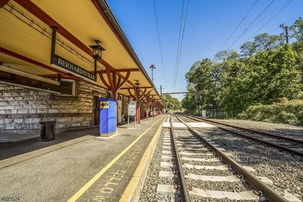 $1,099,000 | 149 Overleigh Road, Bernardsville, NJ 07924