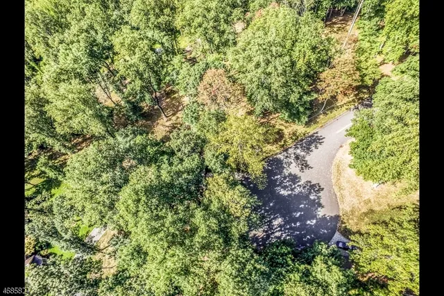 $1,099,000 | 149 Overleigh Road, Bernardsville, NJ 07924