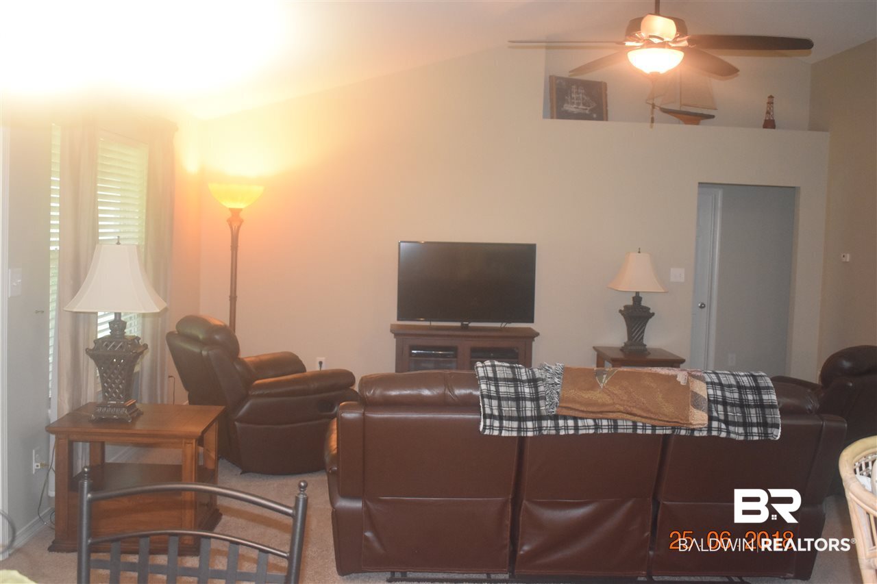 314 Monteith Oaks Drive Foley, AL 36535 - Photo 7 of 31 livingroom