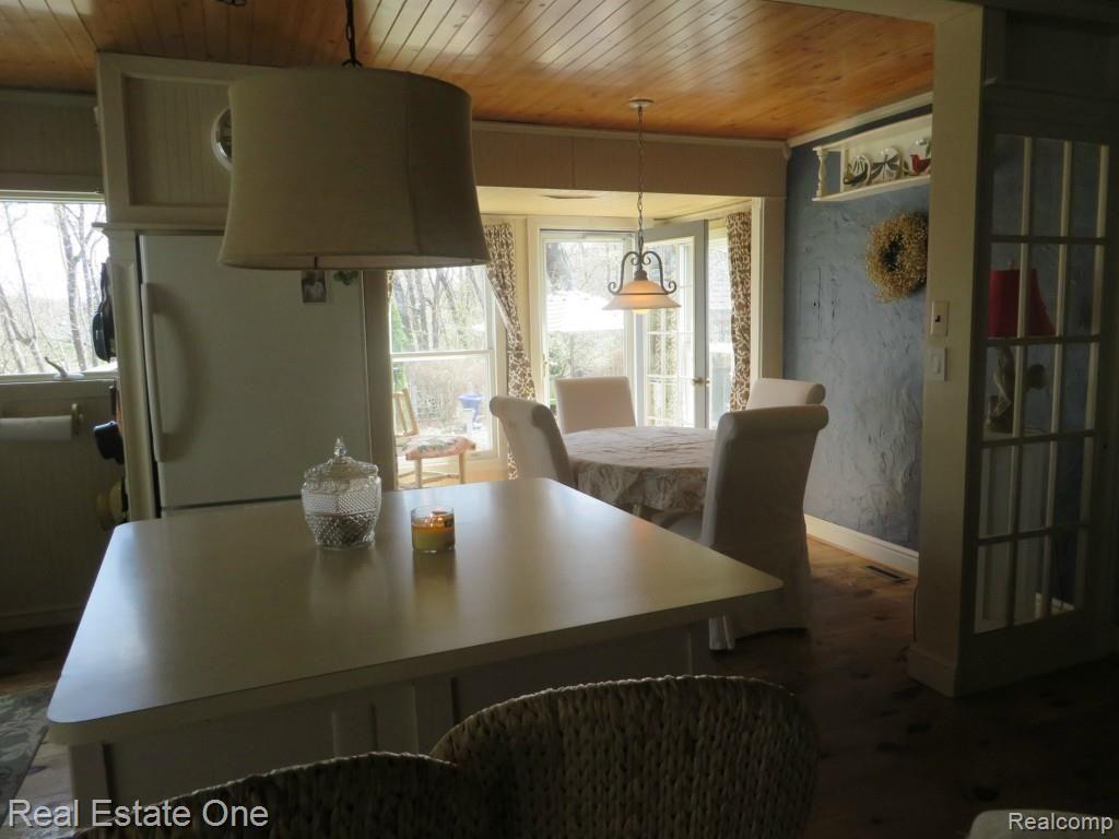 2486 Texter Road Leonard, MI 48367 - Photo 9 of 64 IMG_1736.jpg