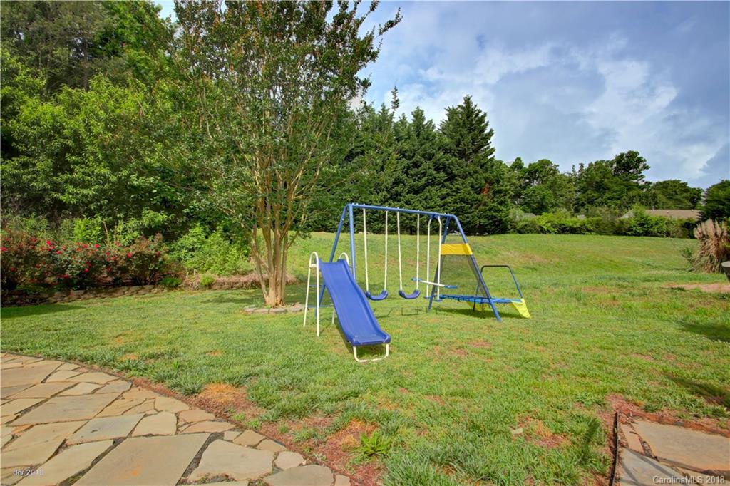 8227 Pozzi Road Charlotte, NC 28216 - Photo 34 of 36 Gallery Image 34