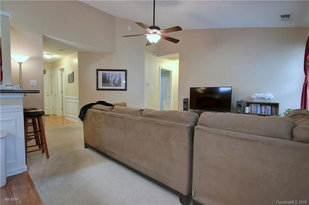 8227 Pozzi Road Charlotte, NC 28216 - Photo 7 of 36 Gallery Image 7