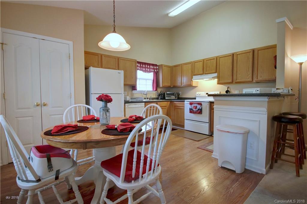 8227 Pozzi Road Charlotte, NC 28216 - Photo 10 of 36 Gallery Image 10