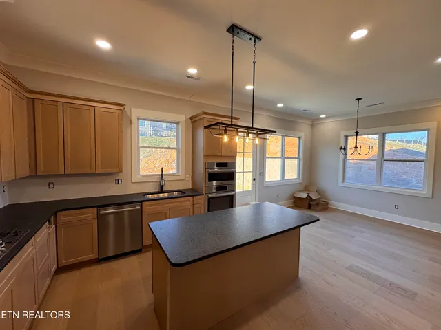 $799,900 | 11713 Sunrise View Lane, Knoxville, TN 37934