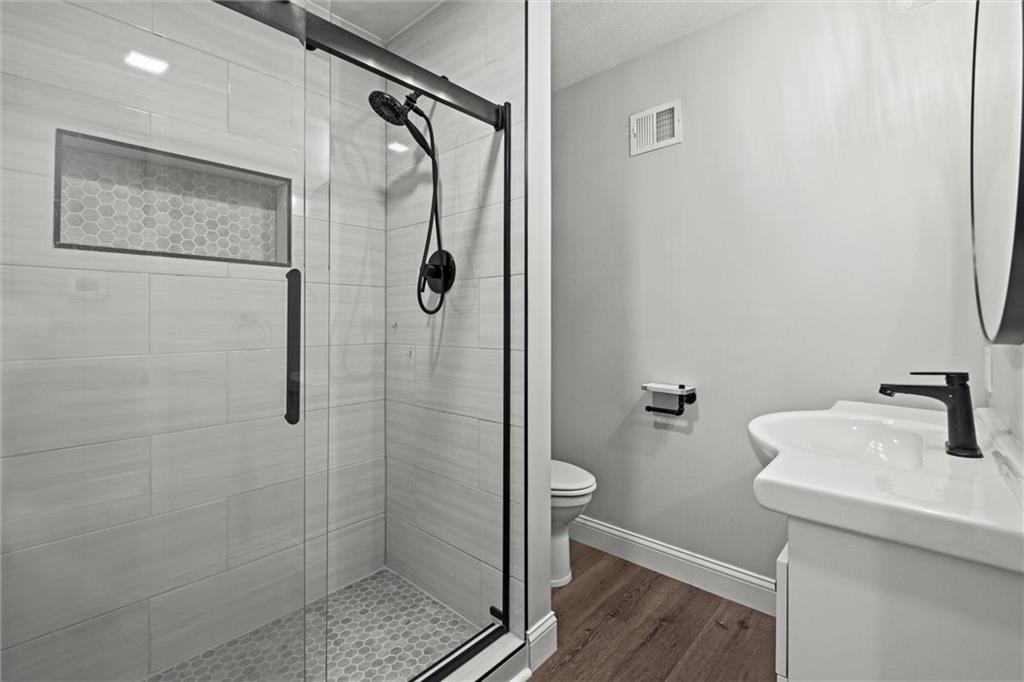 22617 155th Street Basehor, KS 66007 - Photo 19 of 71