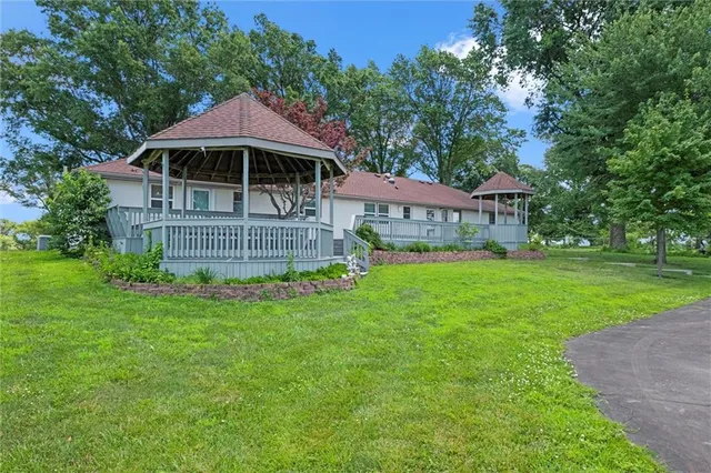 $999,950 | 22617 155th Street, Basehor, KS 66007