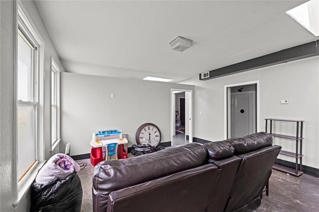 22617 155th Street Basehor, KS 66007 - Photo 45 of 71