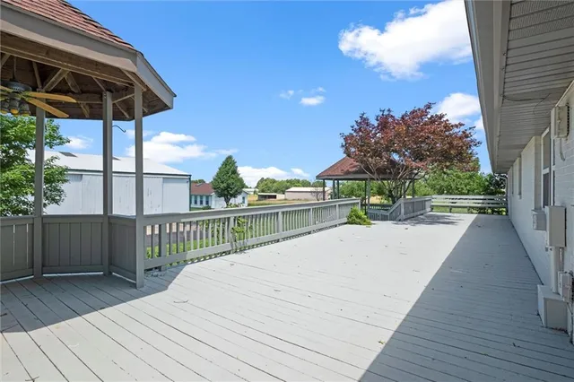 $999,950 | 22617 155th Street, Basehor, KS 66007