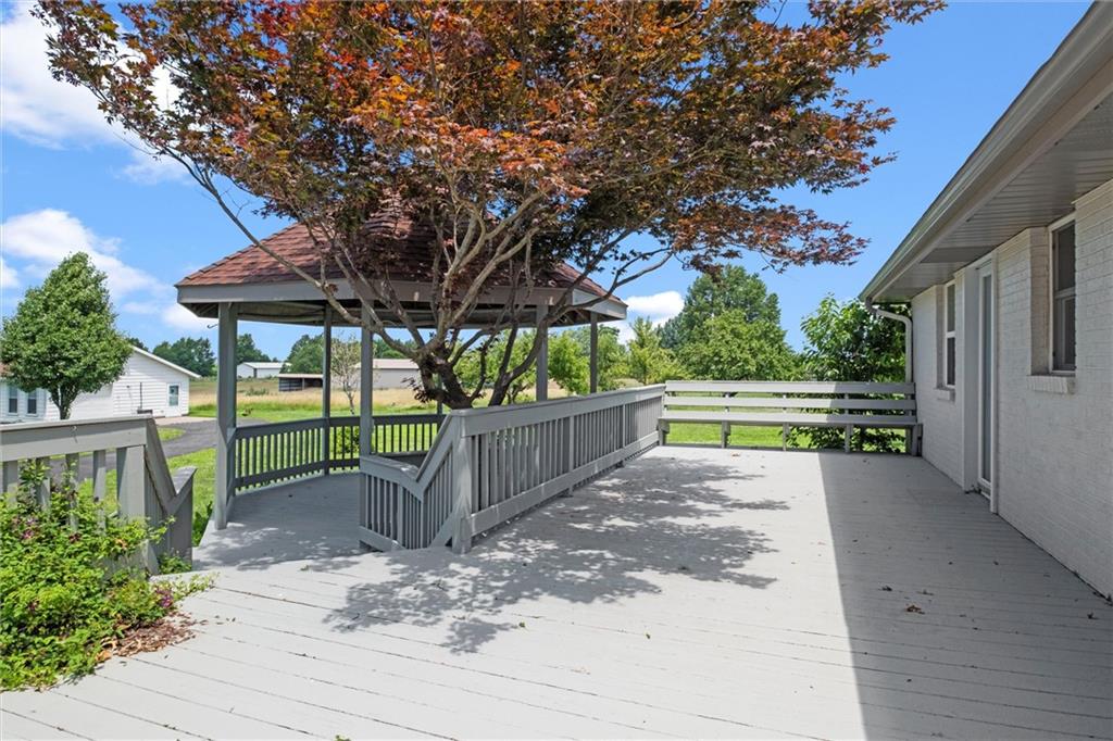 22617 155th Street Basehor, KS 66007 - Photo 48 of 71