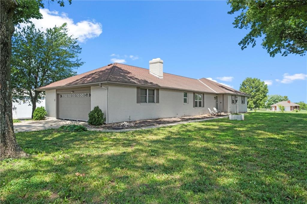 22617 155th Street Basehor, KS 66007 - Photo 57 of 71