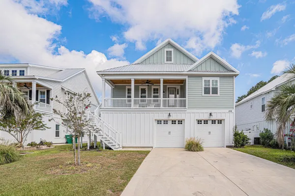 $715,000 | 454 Wilcox Avenue, Murrells Inlet, SC 29576