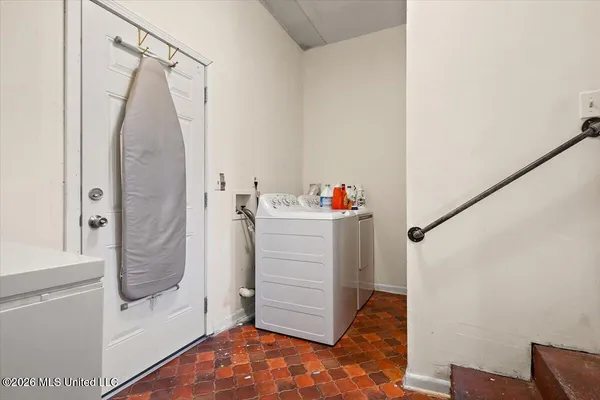 $289,500 | 118 Pine Ridge Road, Florence, MS 39073