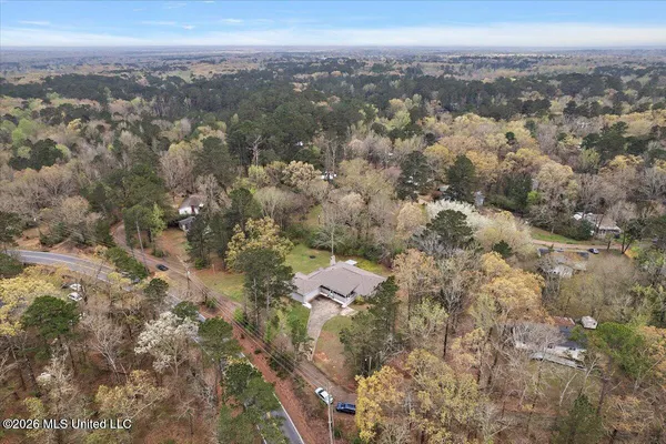 $289,500 | 118 Pine Ridge Road, Florence, MS 39073