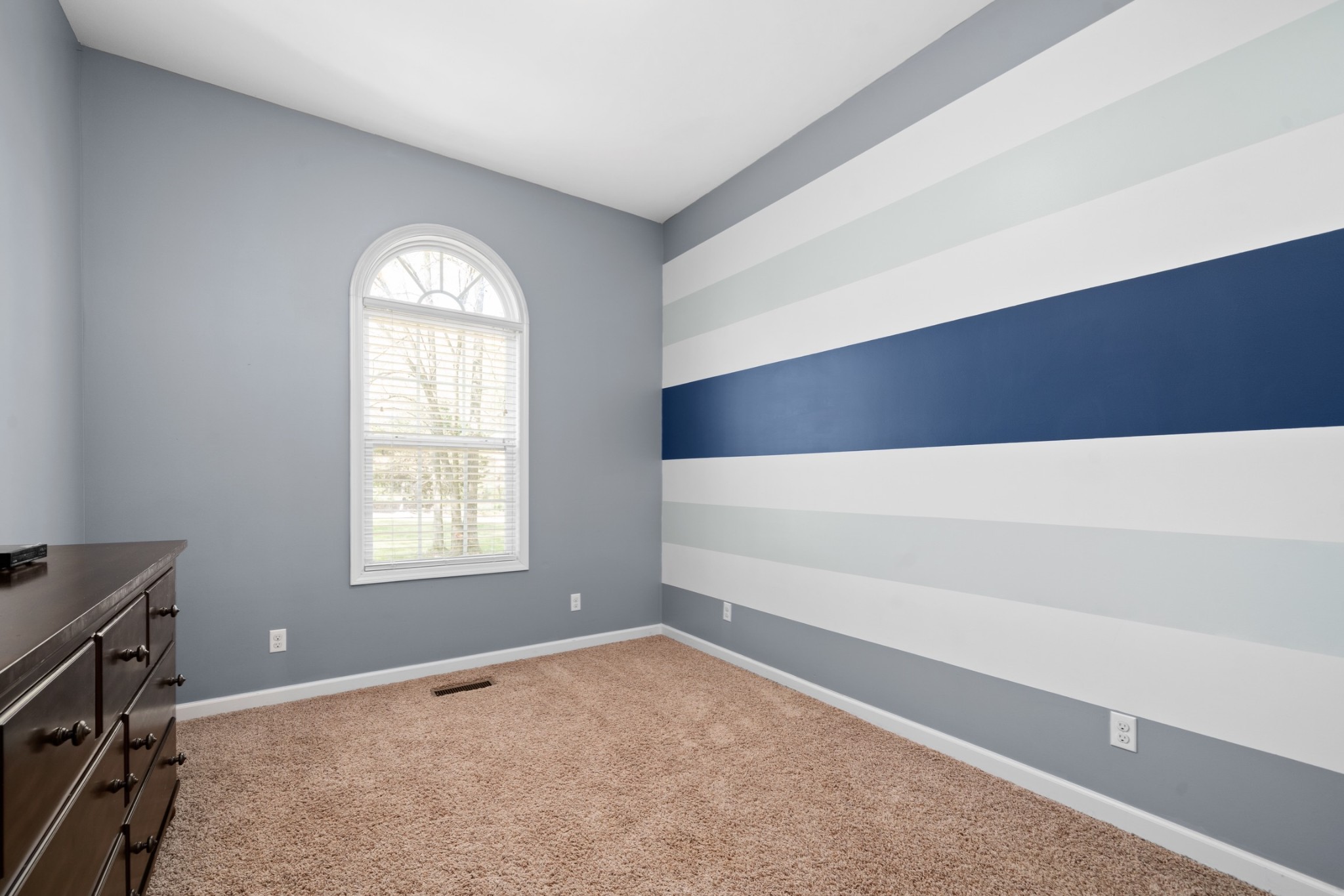 4439 Taylor Road Springfield, TN 37172 - Photo 22 of 29 a view of an empty room and window